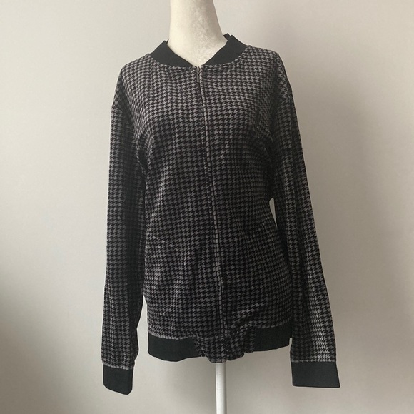 Liz Claiborne Velour Houndstooth Print Long Sleeve Zip-up - Picture 1 of 7